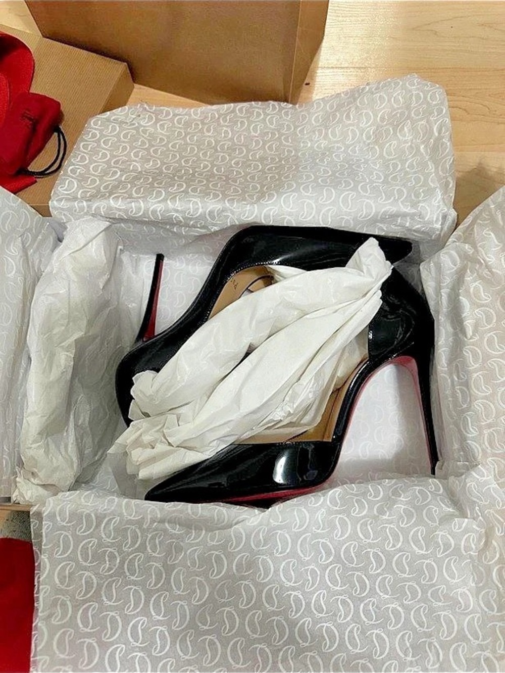 Christian Louboutin Iriza Patent Leather d'Orsay Pumps Black Patent Heels US 8.5 - Picture 4 of 5